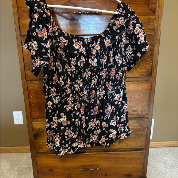 Plus Size Black Floral Smocked Off The Shoulder Top - Picture 2 of 4